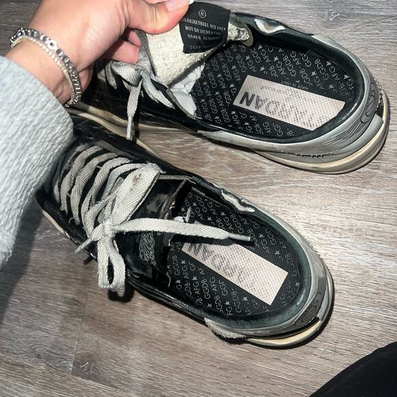 Golden Goose Black and Cream Stardan Trainer Shoes Size 44 - Picture 5 of 11